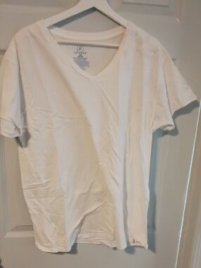 George White V-Neck Men's T-Shirt
